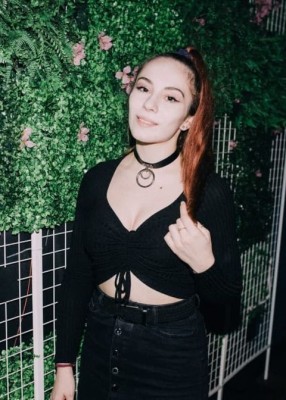 Проститутка Фокси